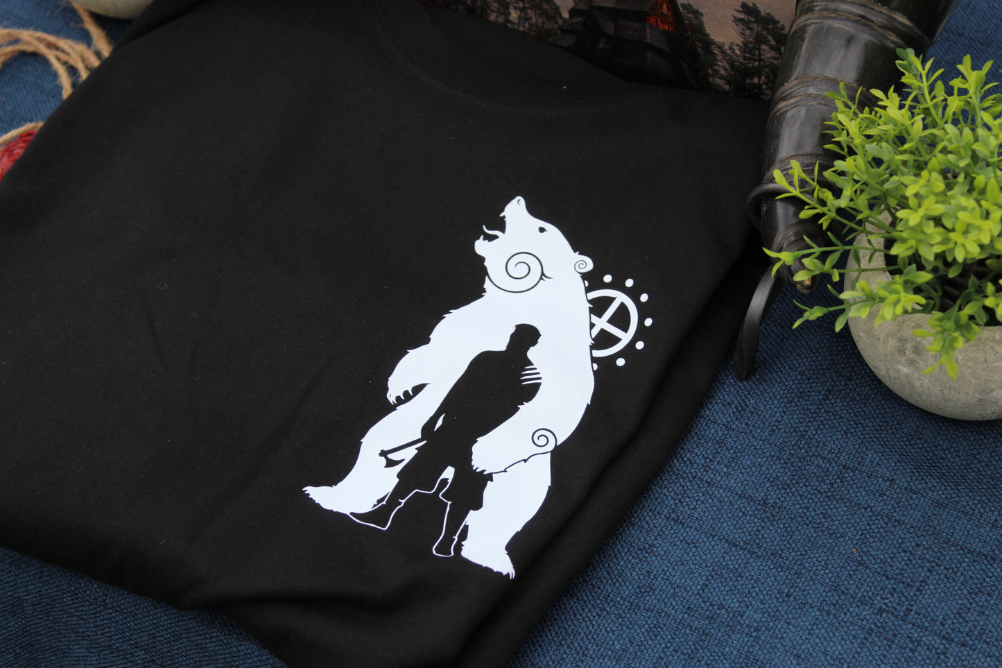 Drengr - Pocket - Premium Heavy Tee • By Midgard Dweller